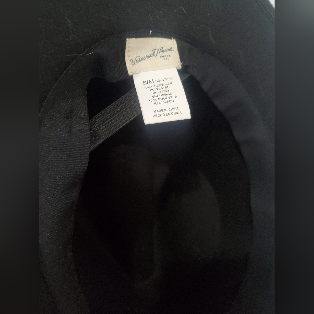 Universal Thread Black Hat - Picture 4 of 5